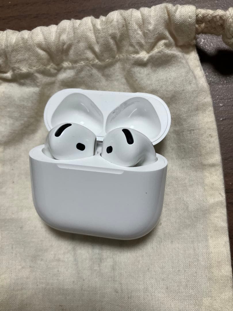 AirPods4(ノイズキャンセリング搭載)