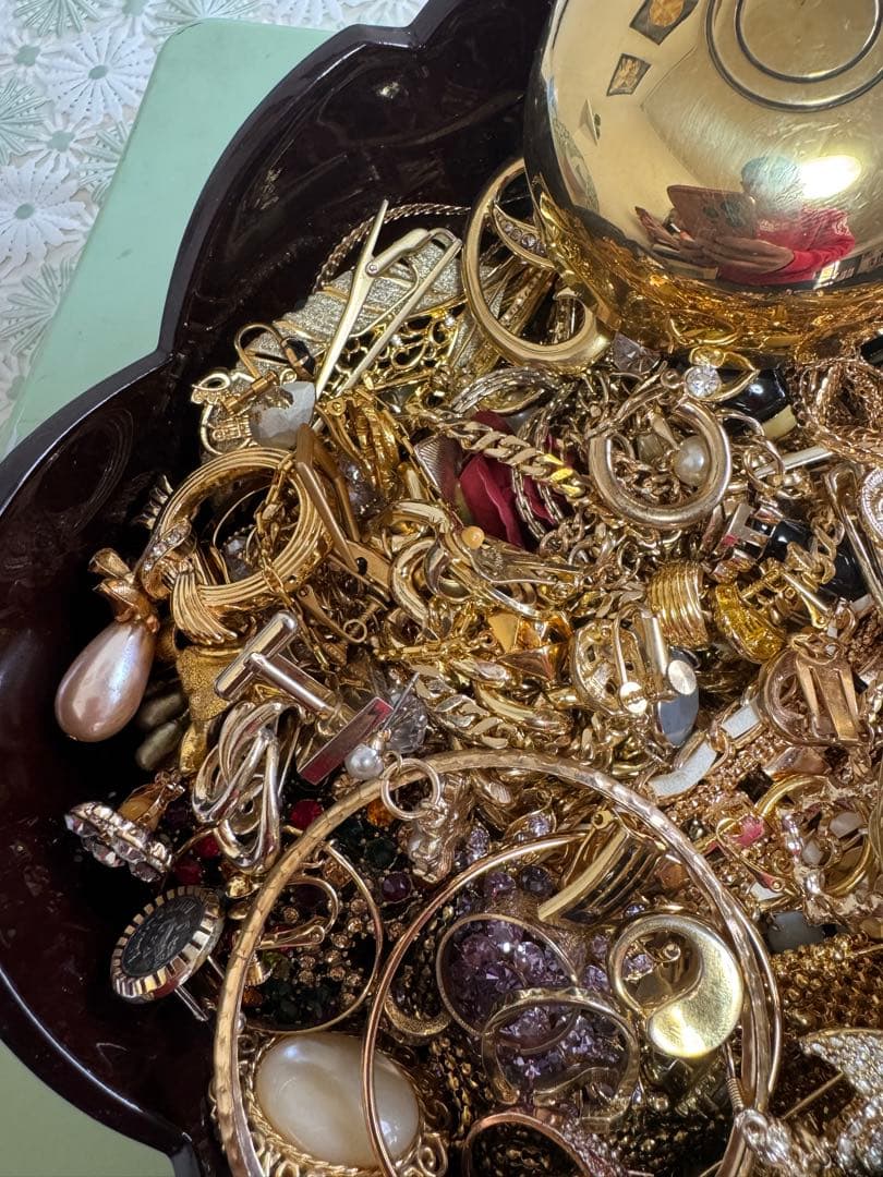 アクセサリー詰め合わせ！ボックス内のアイテムは全て販売中です。