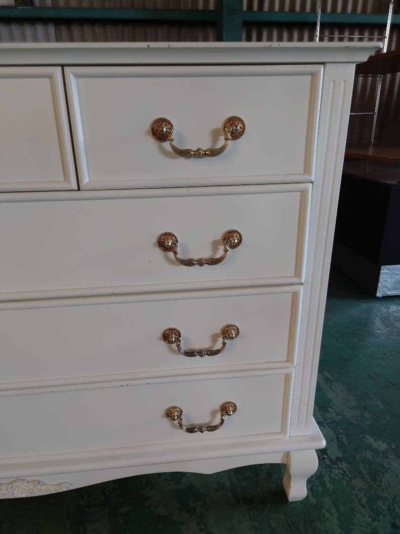 チェスト　白家具　猫脚　シャビーシック　ロココ　フレンチカントリー　サイドボード