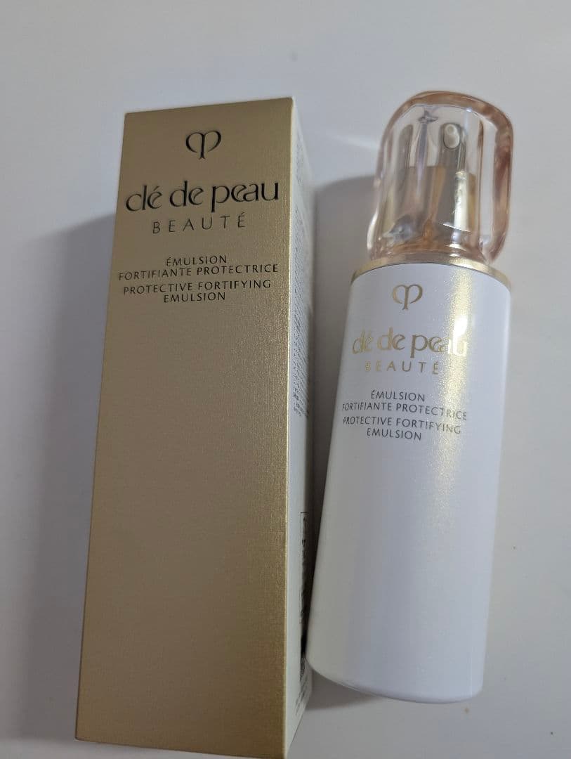 クレ・ド・ポー・ボーテ　エマルジョンプロテクトゥリスn乳液昼用SPF25