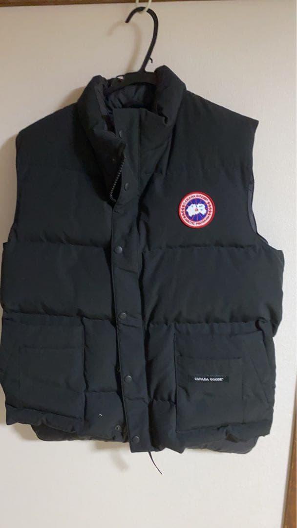 カナダグース(ダウンベスト)美品