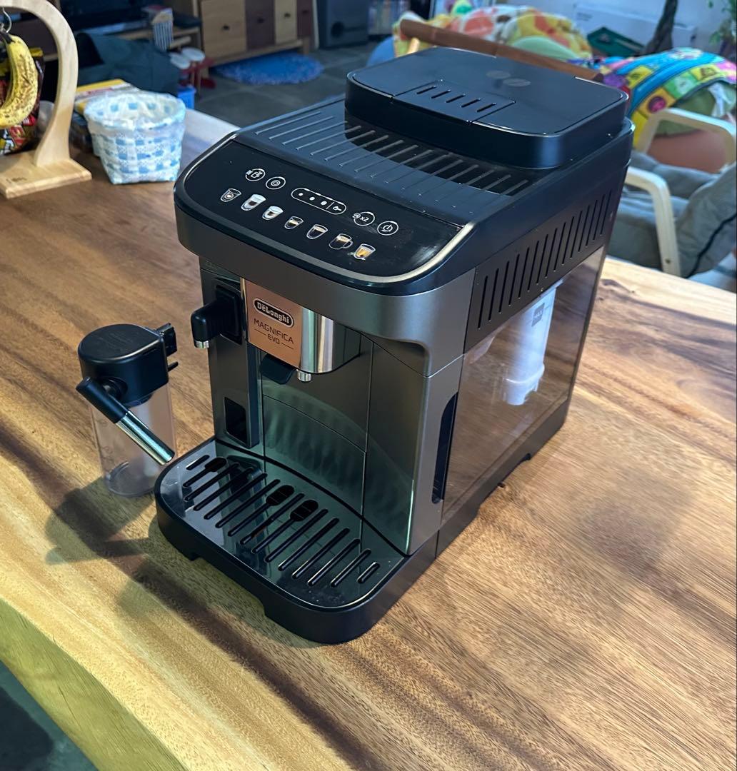 De'Longhi Magnifica 自動エスプレッソマシンECAM29081