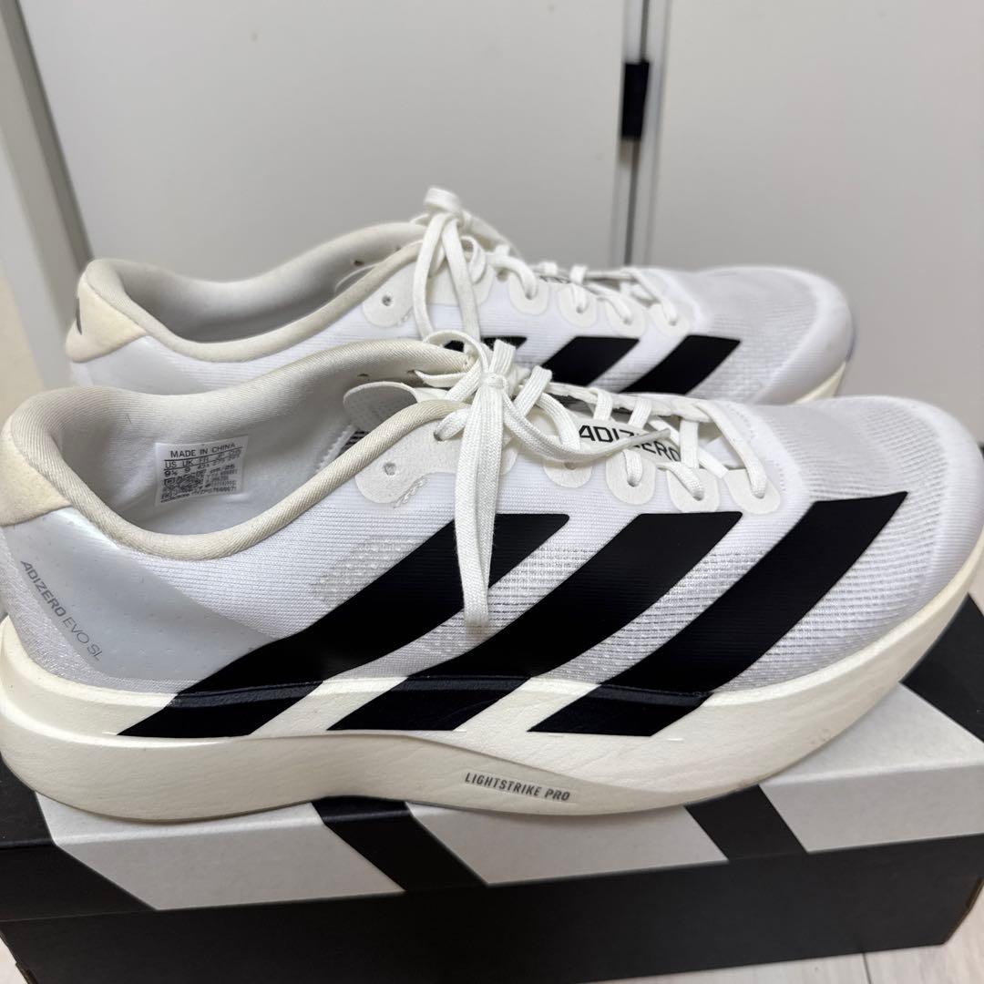 adidas ADIZERO ランニングシューズ ホワイト/ブラック