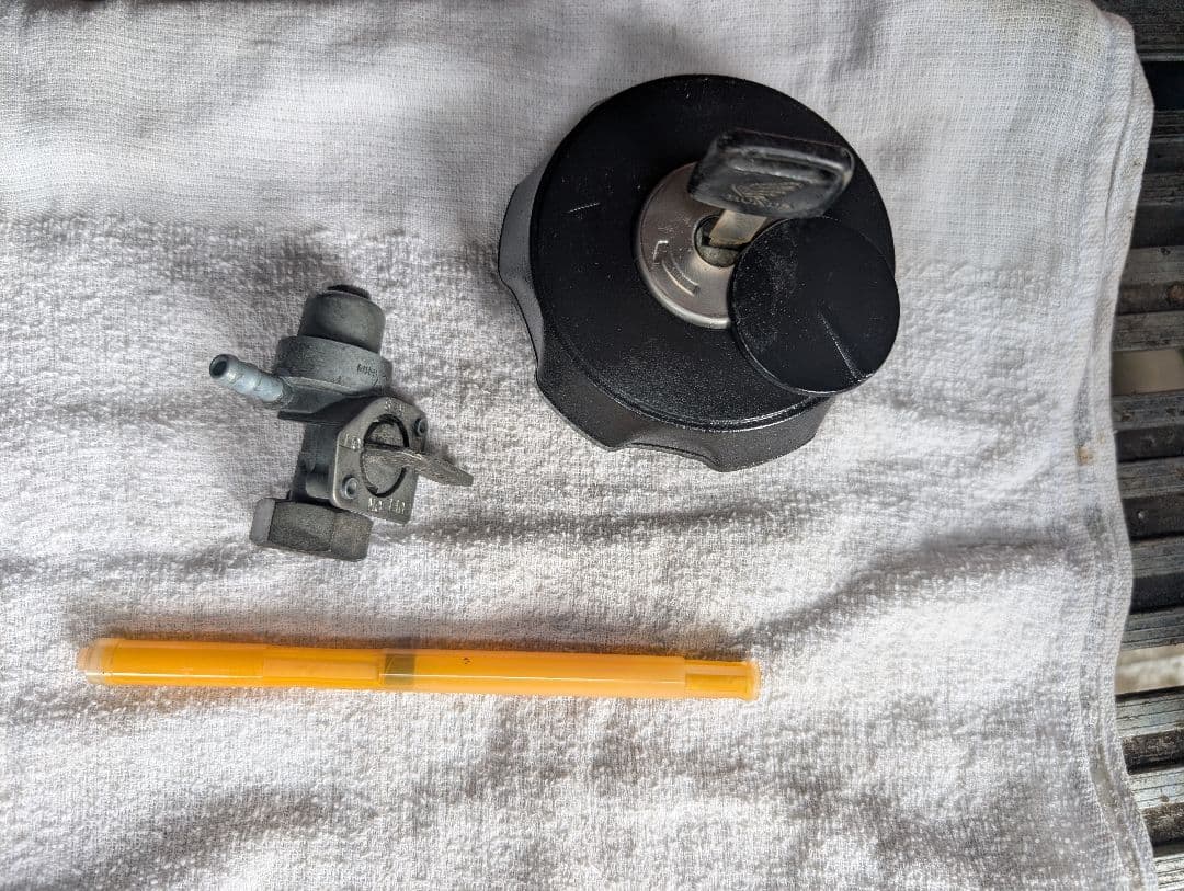 ホンダ　ＣＲM250 フューエルタンク