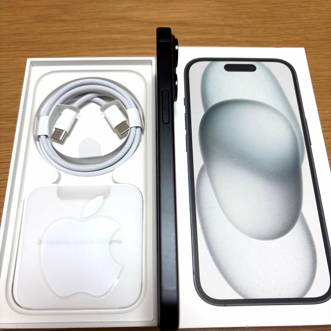 Apple iPhone15 256GB ブラック 本体