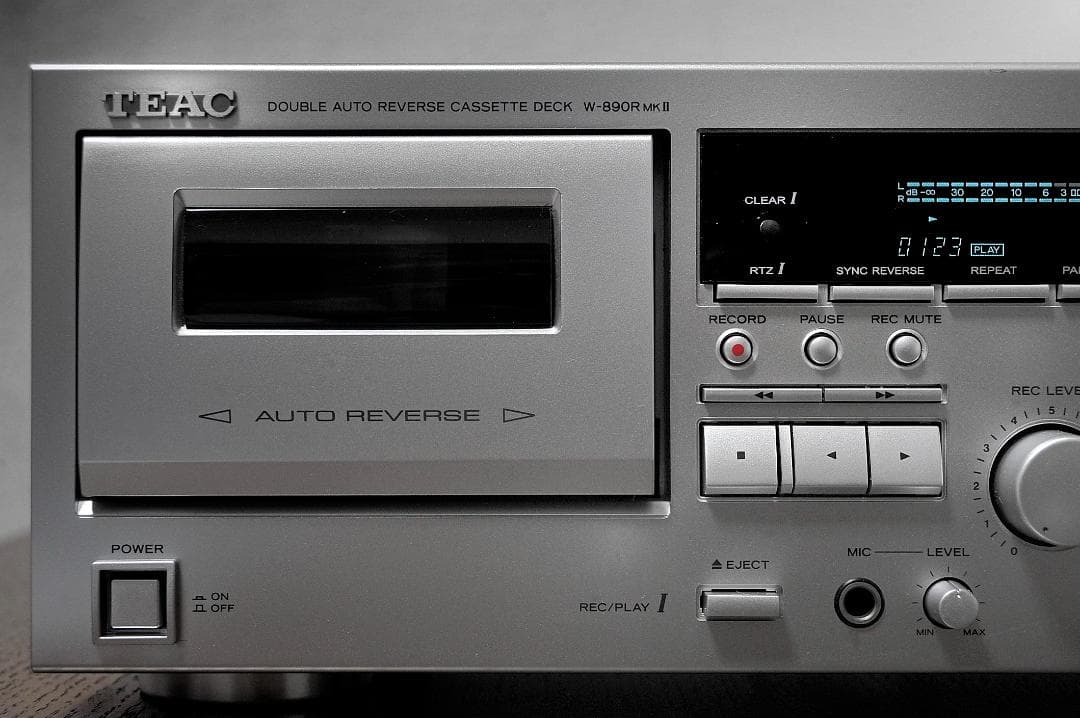 ★TEAC W-890R MKⅡ　録る聴く演奏する！を快適にBGMカセットデッキ