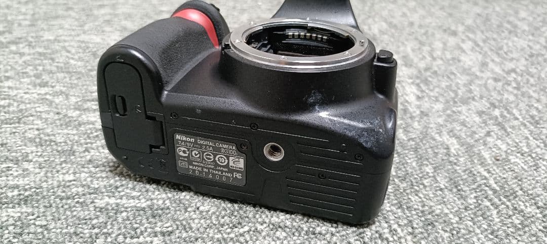 Nikon D3100 本体＋充電器 動作品