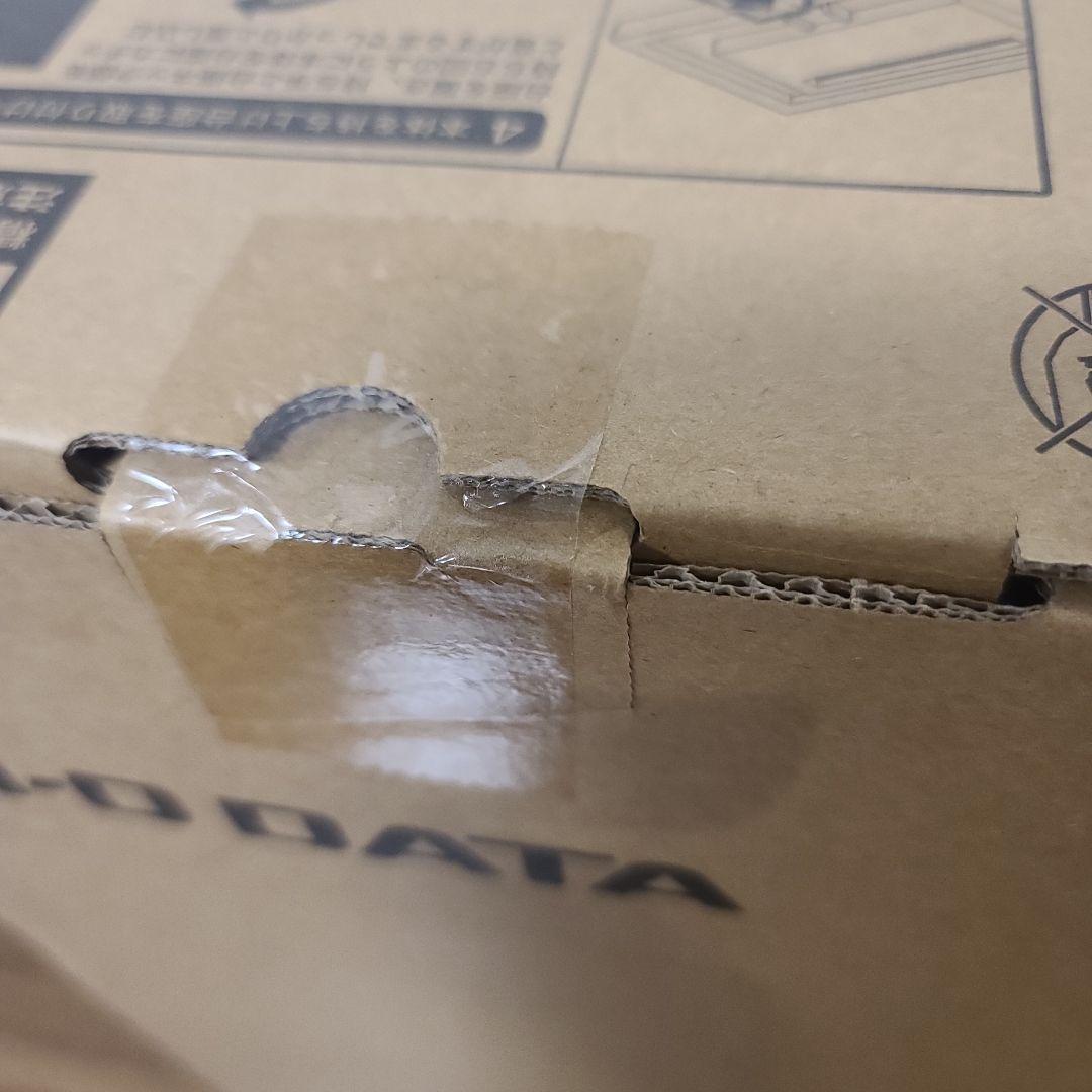 3辺フレームレス　21.5型ワイド液晶ディスプレイ　LCD-A221DW ①