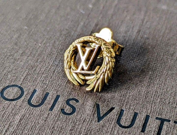 ルイヴィトン ブックル ドレイユ・プュッス LV エンジェル ピアス