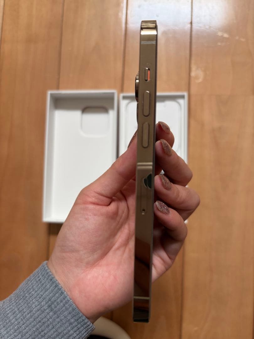 Apple iPhone 14 Pro ゴールド 充電ケーブル付き