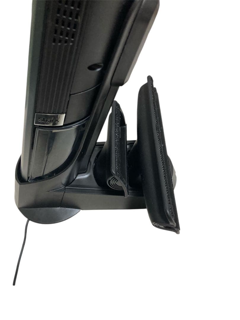 【SHARK】 Shark シャーク　ハンディークリーナー　充電器付き　超美品