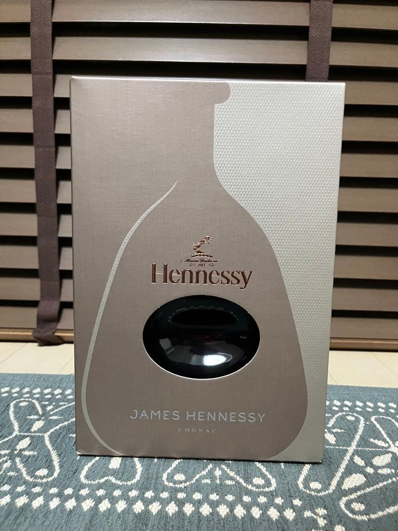 James Hennessy ジェームスヘネシー