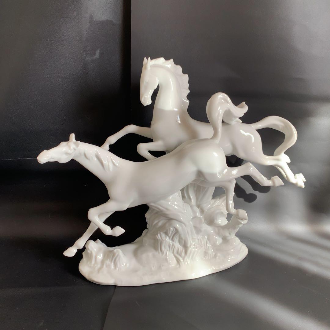 リヤドロ（Lladro） 駆ける馬（ホワイト）／陶器