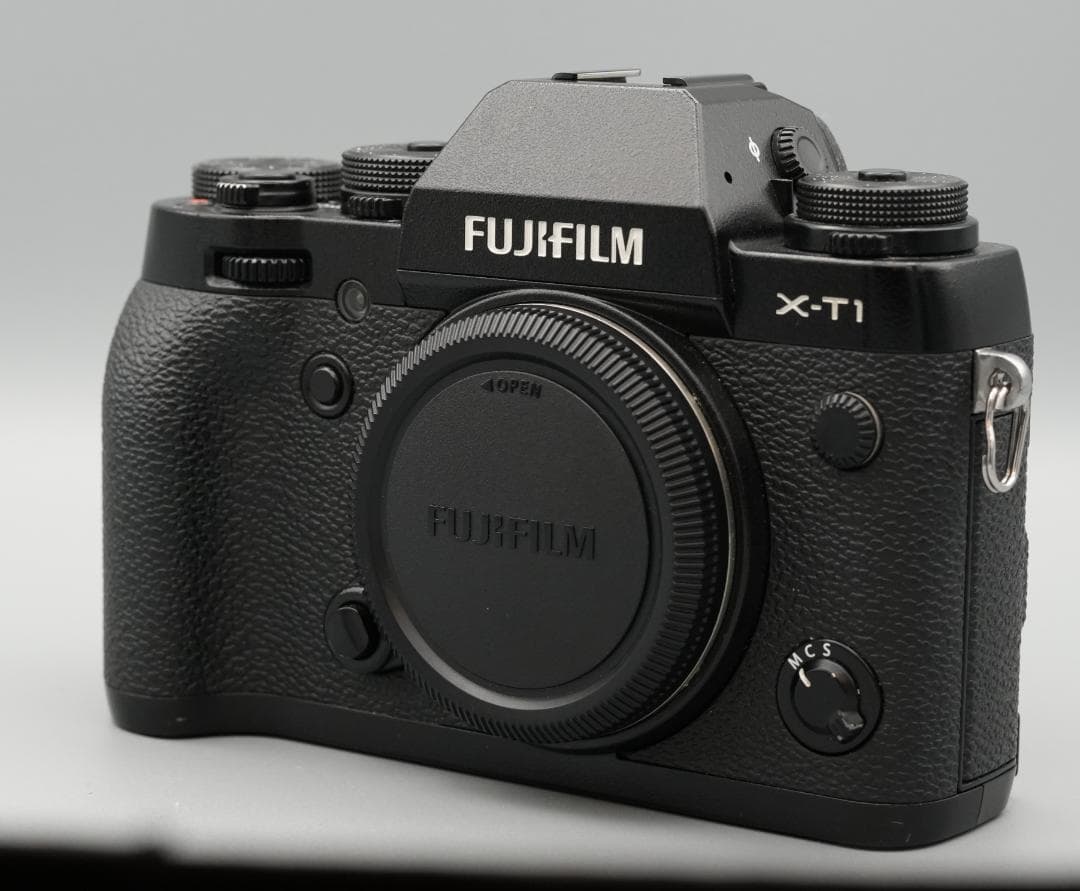 FUJIFILM X-T1 ミラーレスカメラ 本体