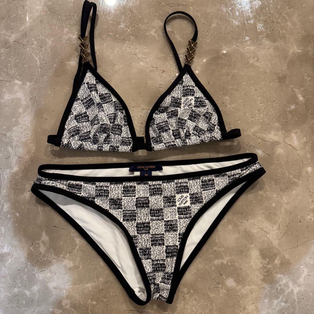 ルイヴィトン　水着