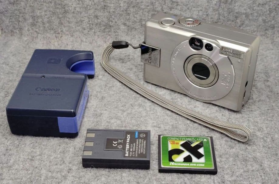 デジタルカメラ Canon IXY DIGITAL 300a