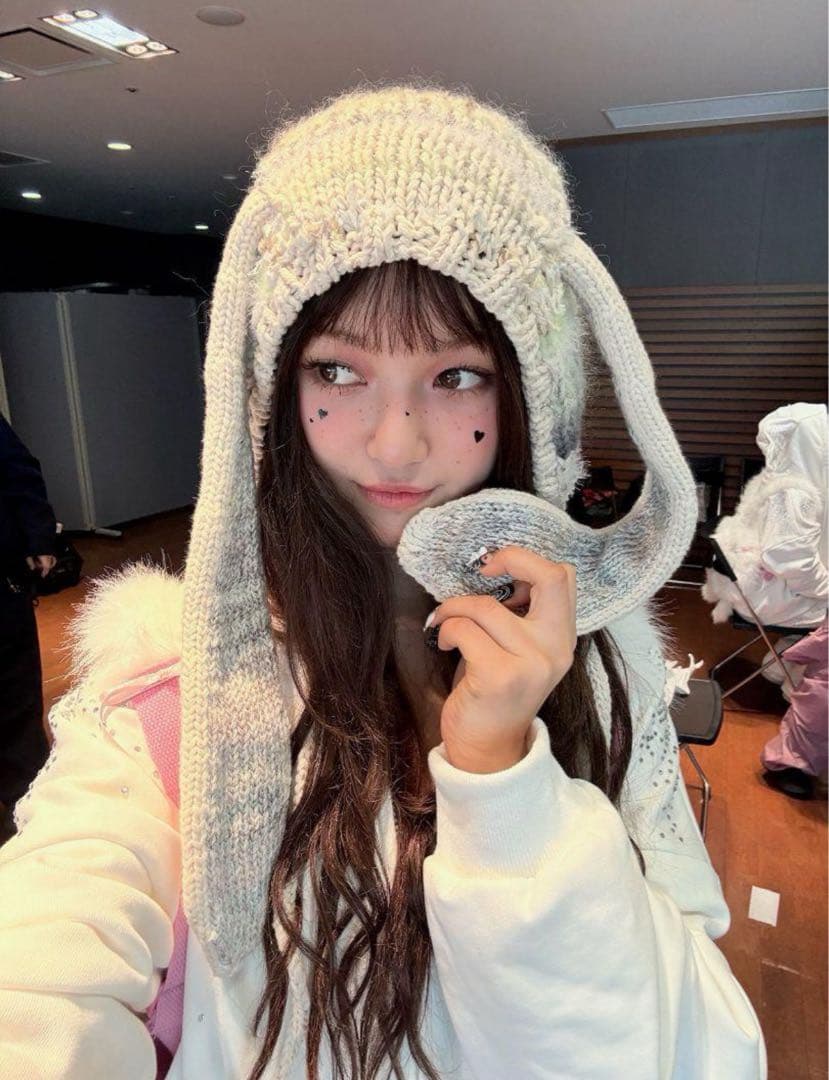 rurumu:　ウサミミ　ニット帽　ニュージーンズ　ダニエル着用