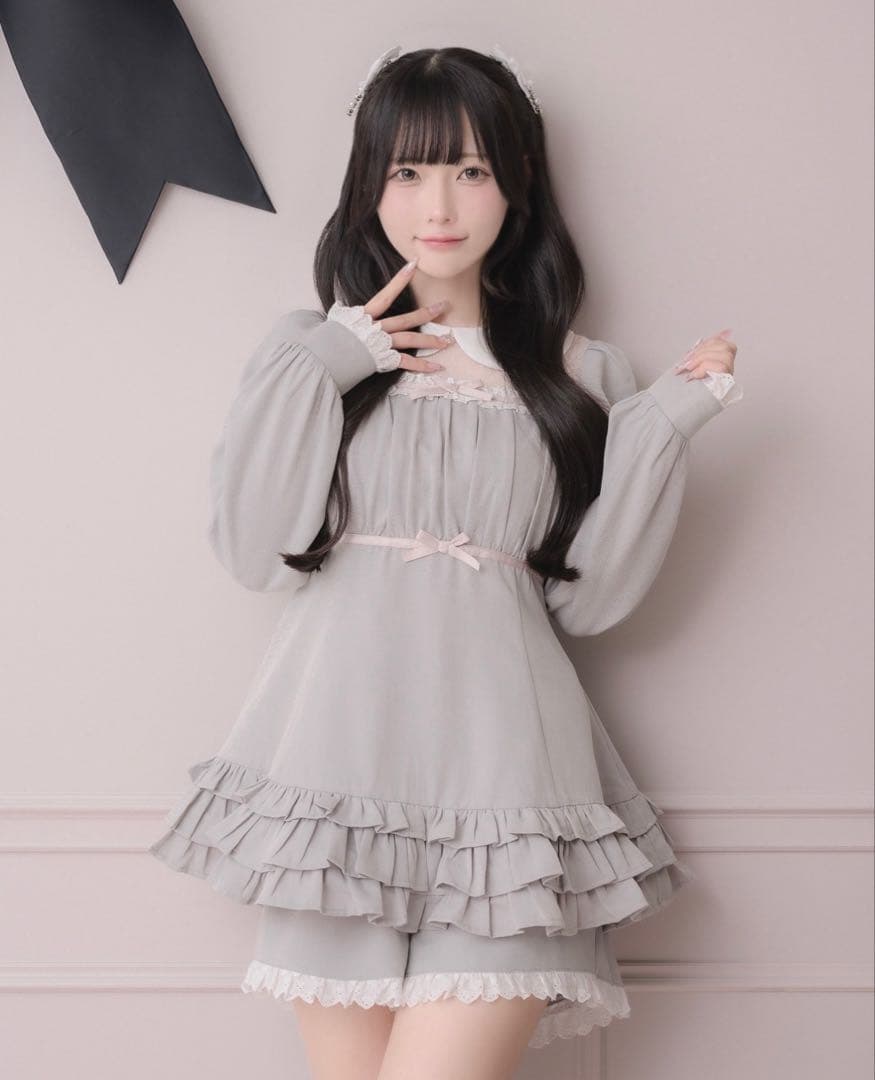 pium チュール切り替えティアードセットアップ グレー