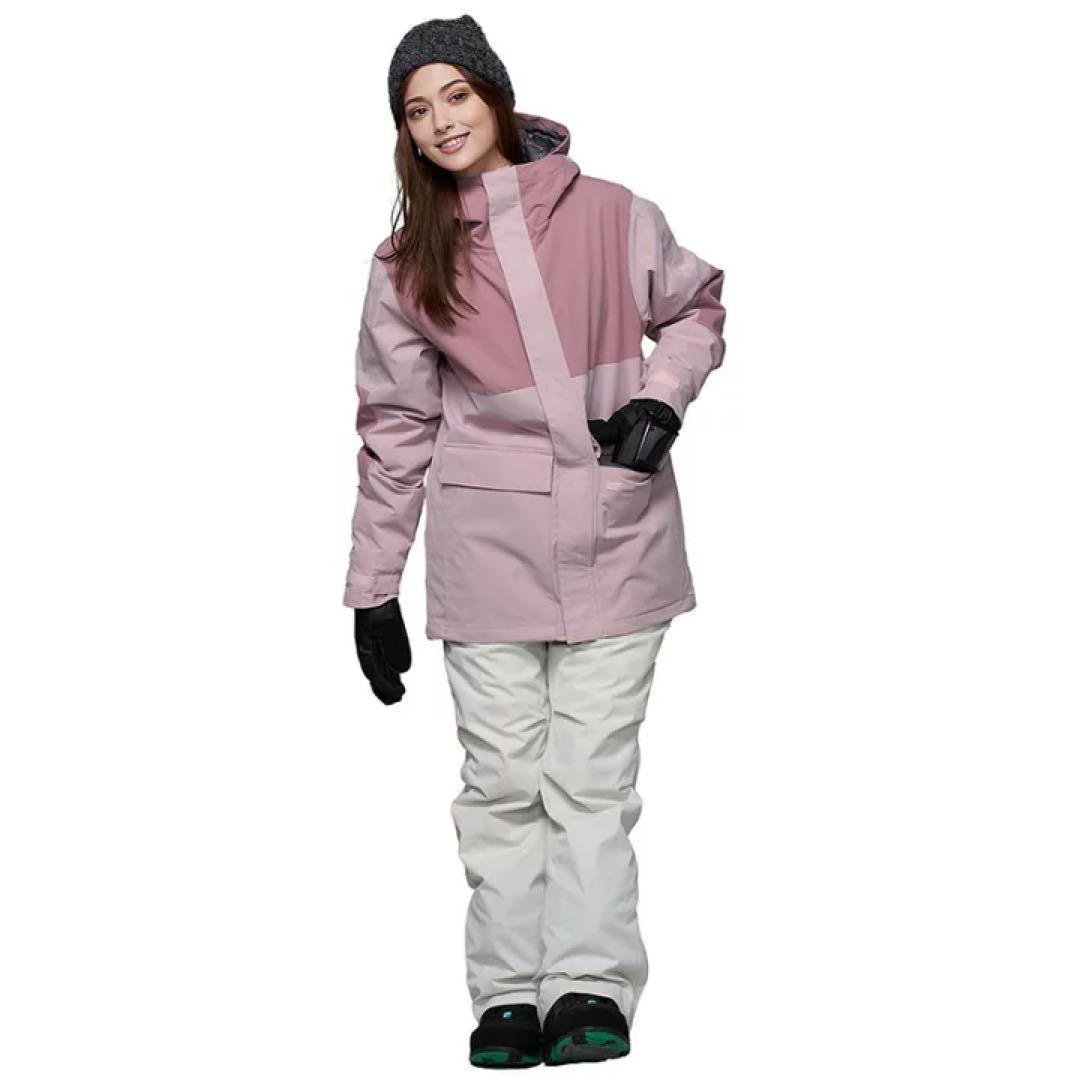 女性用スノーボードウェア 上下セット　ピンクとホワイト