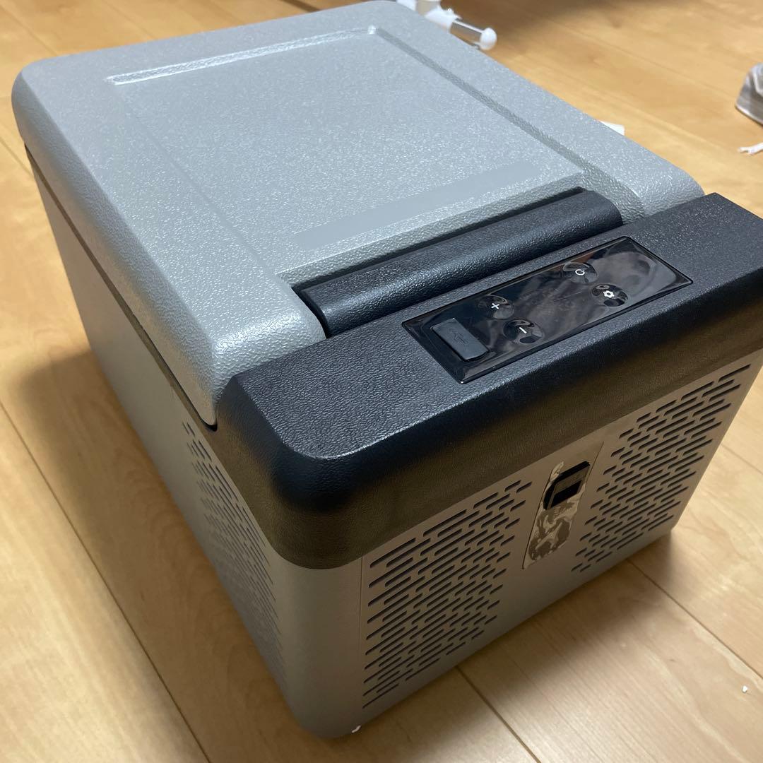 【セール】車載冷蔵庫 9Lポータブル