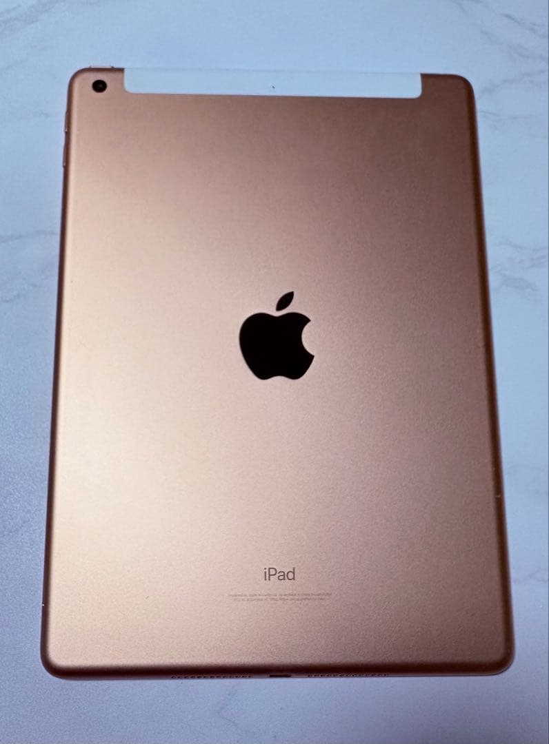 iPad（第6世代）32GB・Wi‑Fi+Cellularモデル