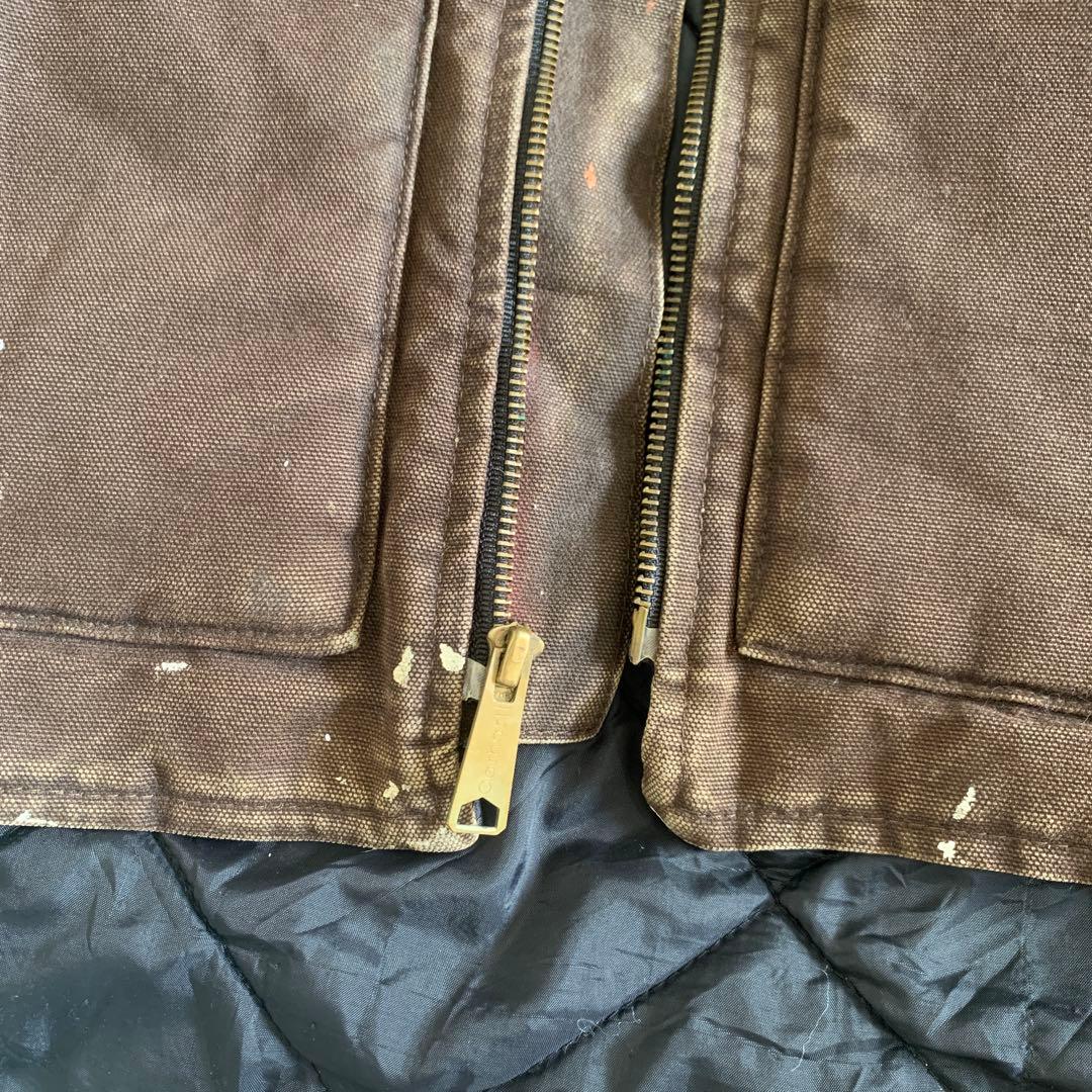 カーハート ダックベスト　ブラウン　焦茶　フェード　ペンキ飛び