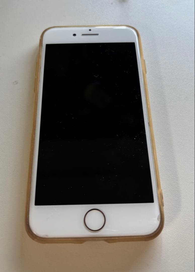 iPhone 8 ゴールド 本体