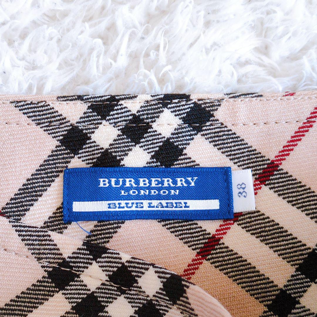バーバリーブルーレーベル　ミニスカート　ノバチェック　フロントボタン　ベージュ