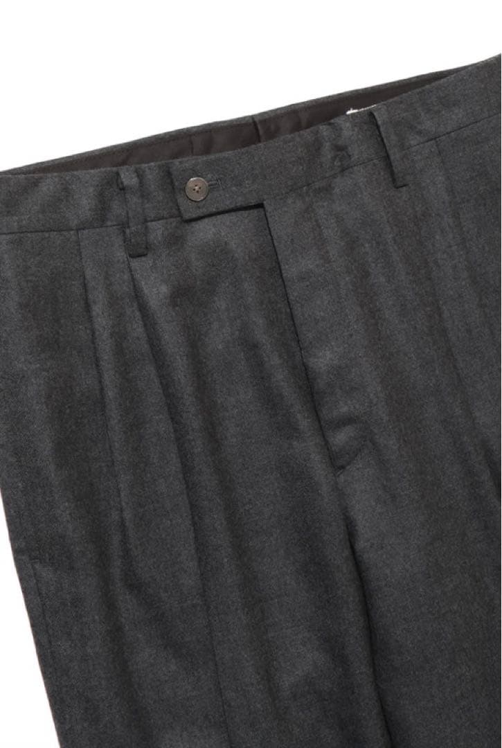 スーツ AURALEE SUPER LIGHT WOOL TWO-TUCK SLACKS