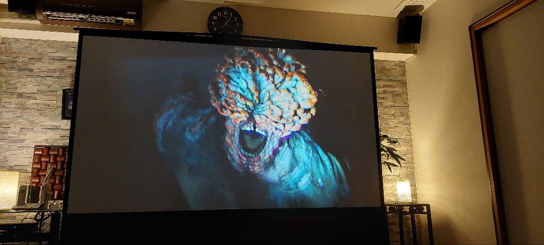 BenQ ht2550　本体、元箱、説明書、天吊りブラケット金具、リモコン