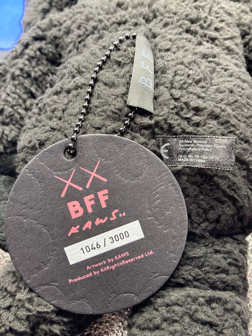 Y*I様 Kaws BFF Black Plush 世界3000体限定 ぬいぐる