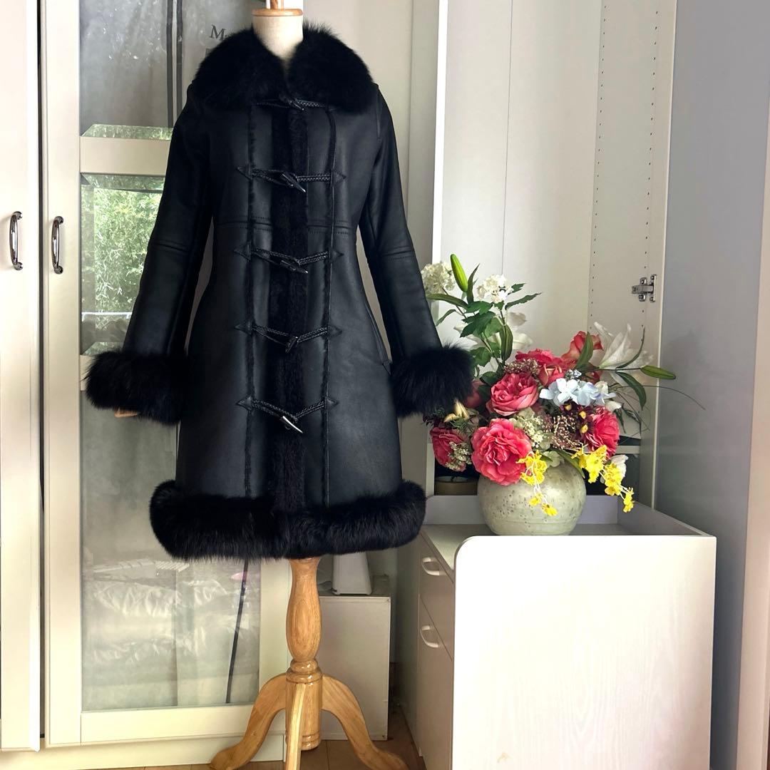 美品　SOV. 羊革ダブルフェイン本物リアルムートンコート　暖かいダッフルコート