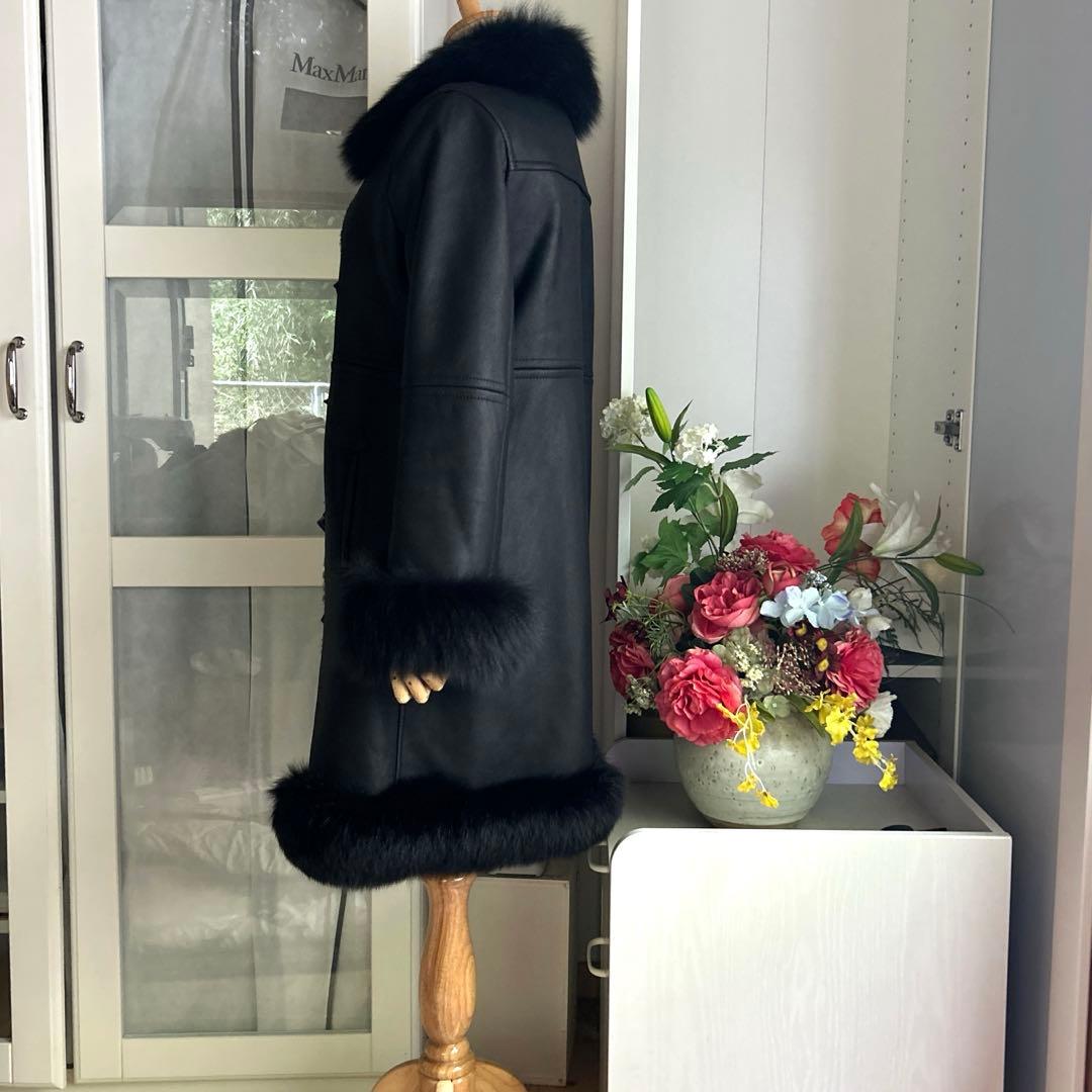 美品　SOV. 羊革ダブルフェイン本物リアルムートンコート　暖かいダッフルコート