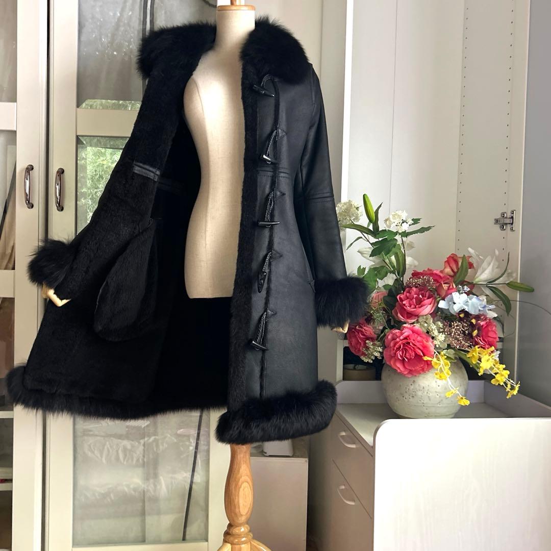 美品　SOV. 羊革ダブルフェイン本物リアルムートンコート　暖かいダッフルコート