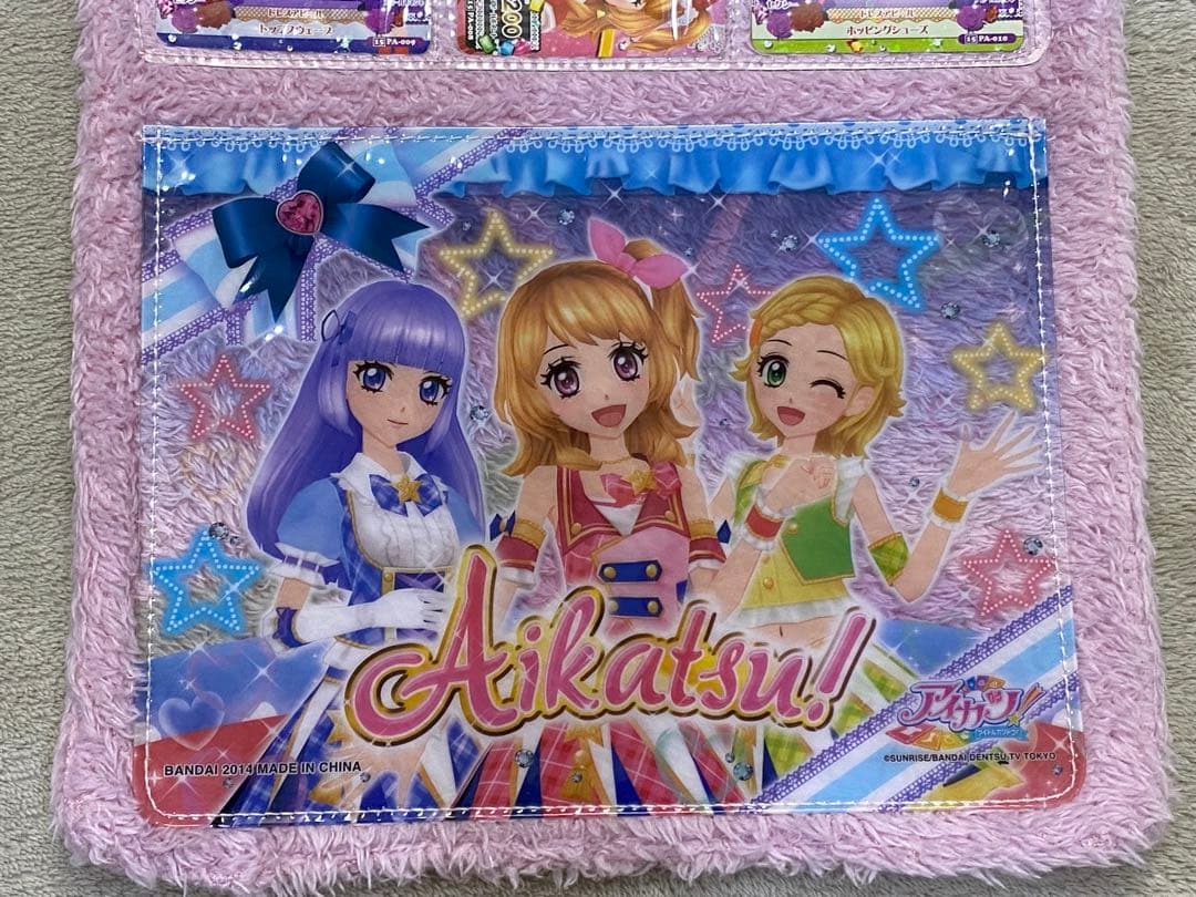 希少　アイカツ　ジングルベルのラブリーサンタ　クリスマスセット　パジャマ　あかり