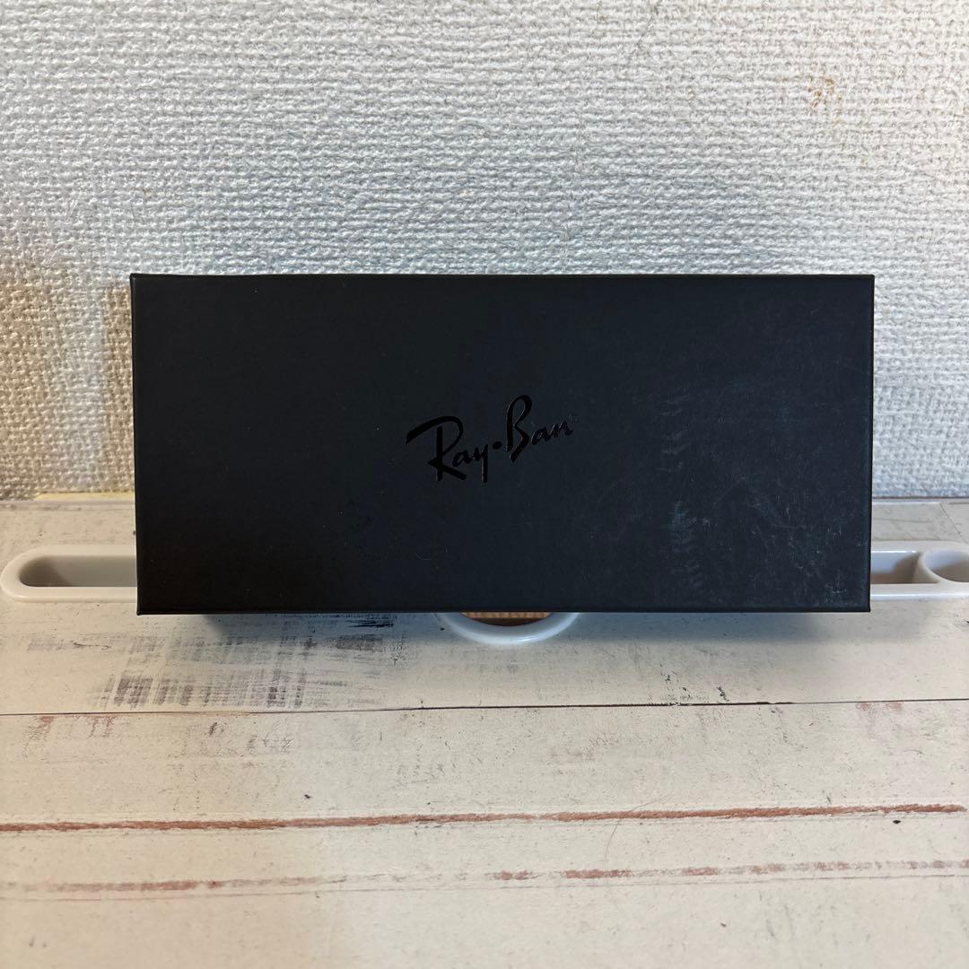 Ray-Ban ラウンド型サングラス シルバー/グレー