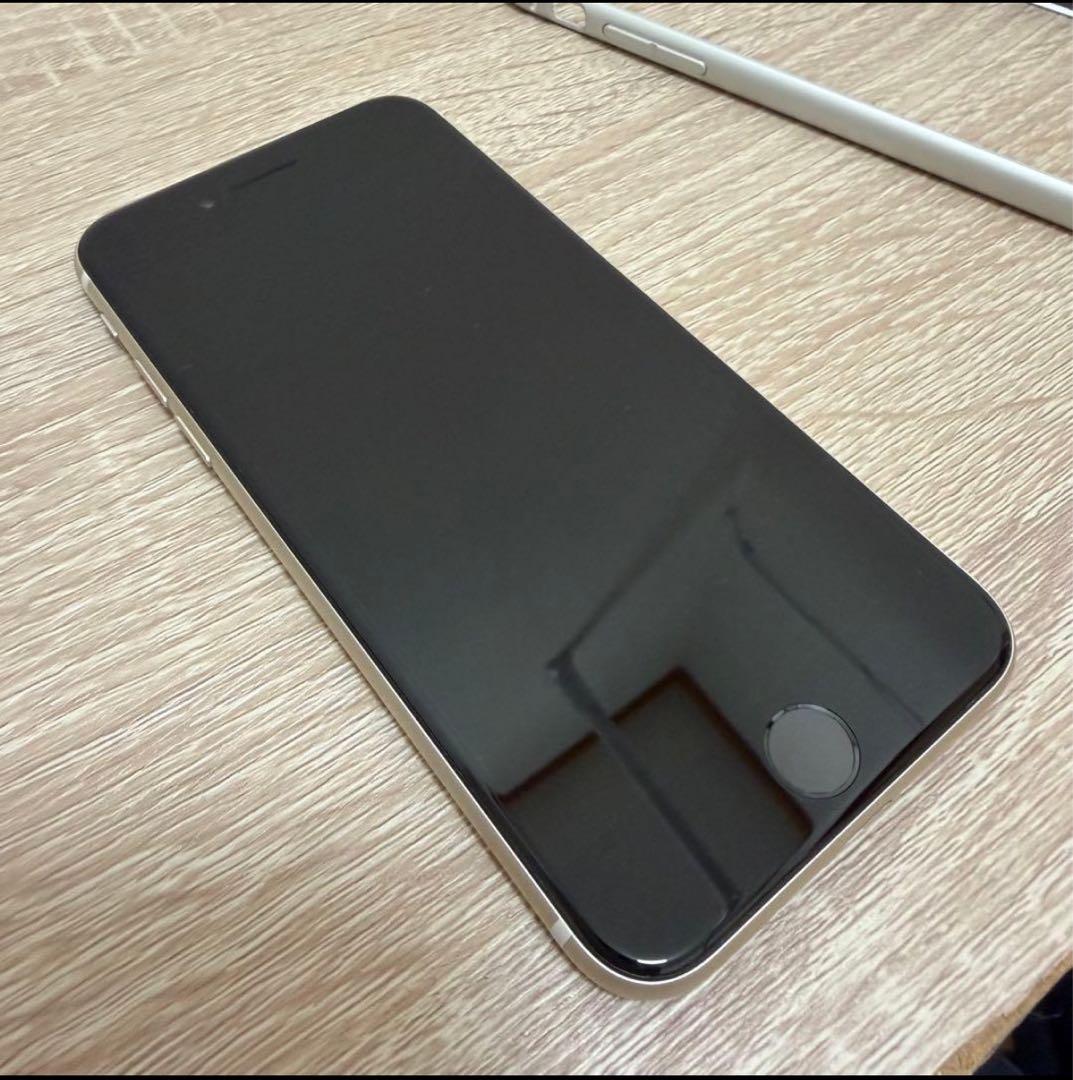 スマートフォン本体 Apple iPhone SE3