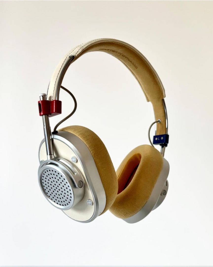 MASTER&DYNAMIC × APPLIED ART FORMS MH40