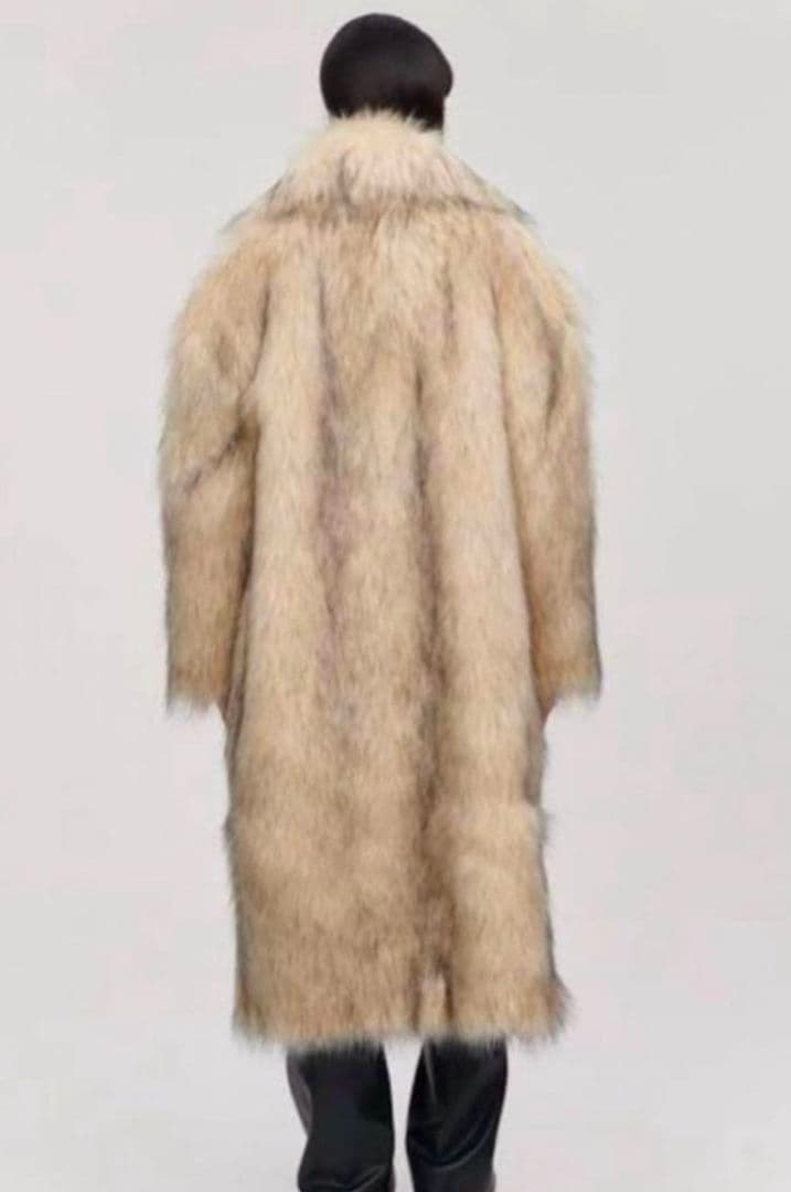 値下げ〖貴重〗毛皮に見えるエコファーで有名なjakke 〖即完売〗