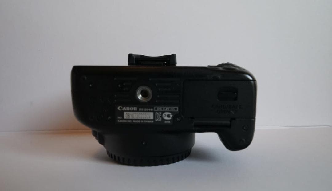 【美品】Canon EOS Kiss x7ダブルズームキット キャノン