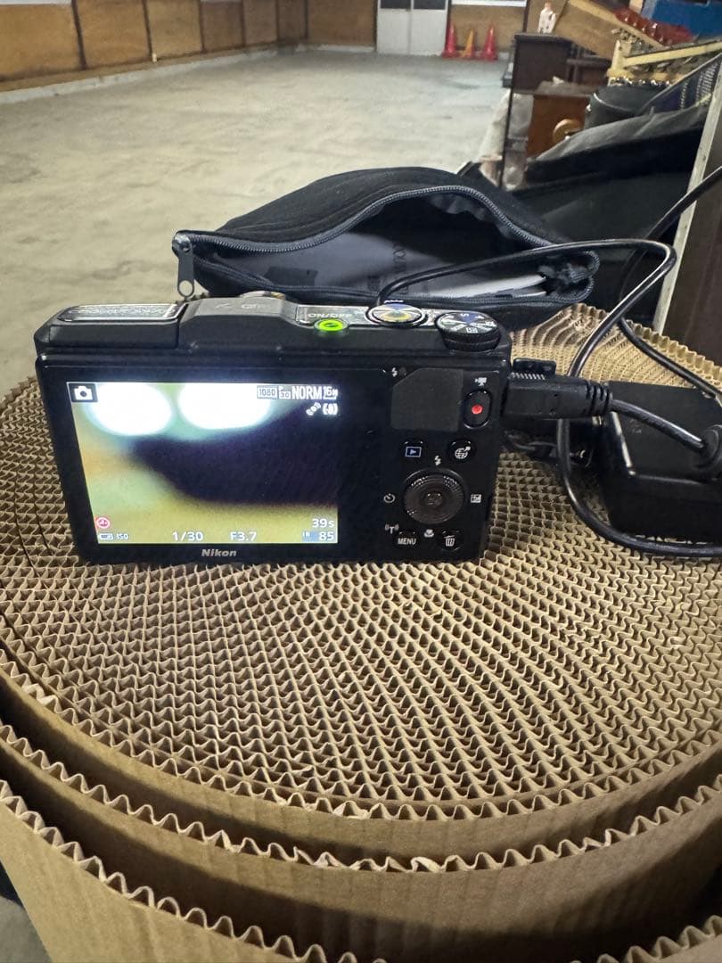 ハナNikon COOLPIX S9700 30倍ズーム　動作確認済み