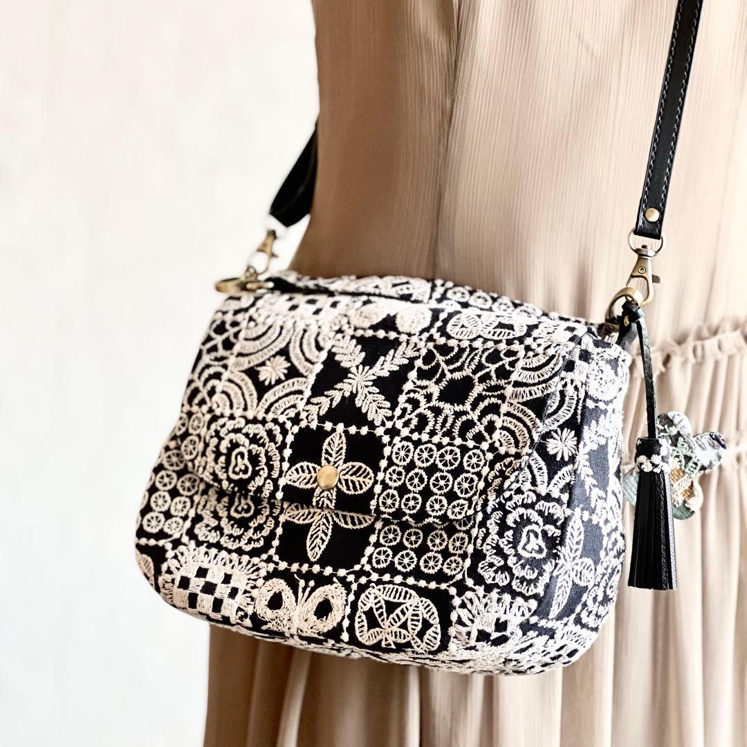 ⭐︎ミナペルホネン コロンとしたショルダーバッグMB602-085