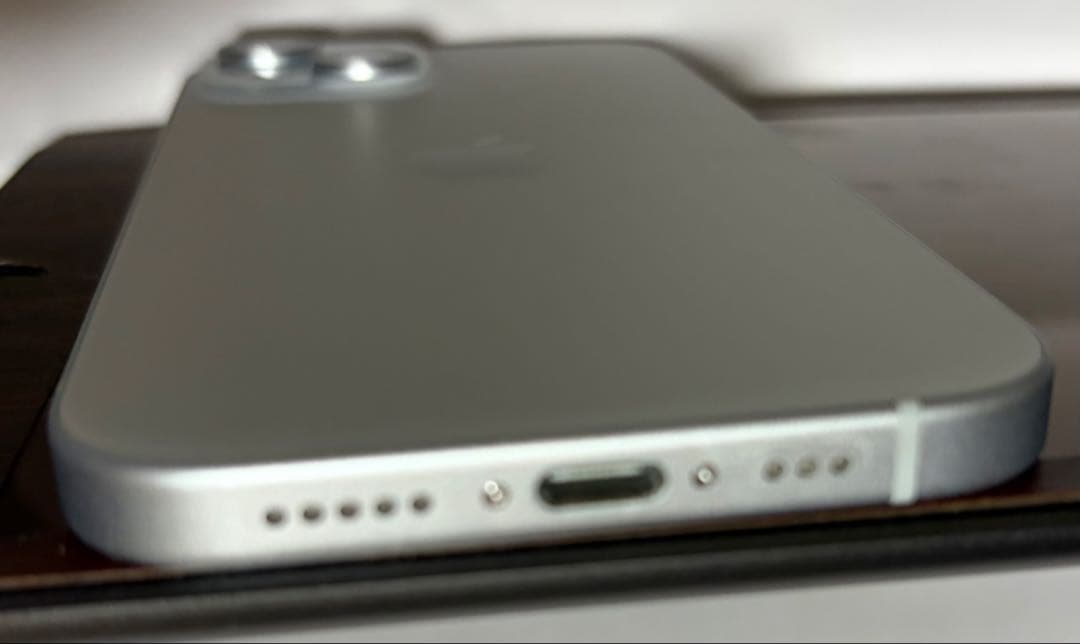 iPhone 15 128GB バッテリー90パーセントSIMフリー