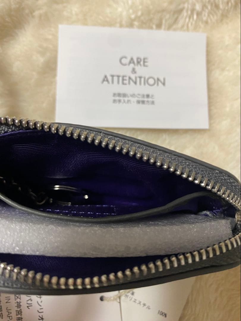 新品未使用★PEZ ear papillonnerパスキーケースグレーカラビナ付