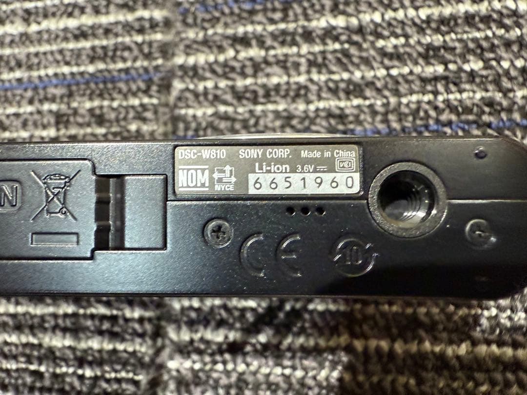 【極美品】 SONY サイバーショット DSC-W810 ブラック デジカメ