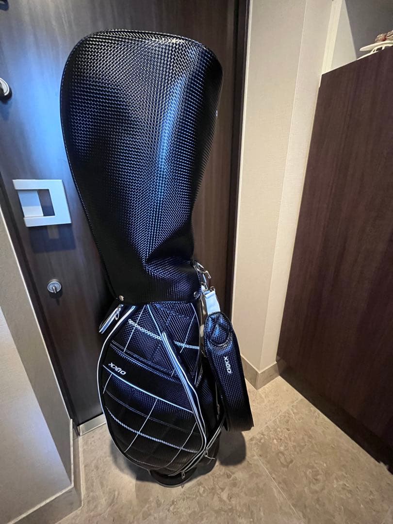 XXIO ゼクシオ キャディバッグ GGC-X162W 8.5型