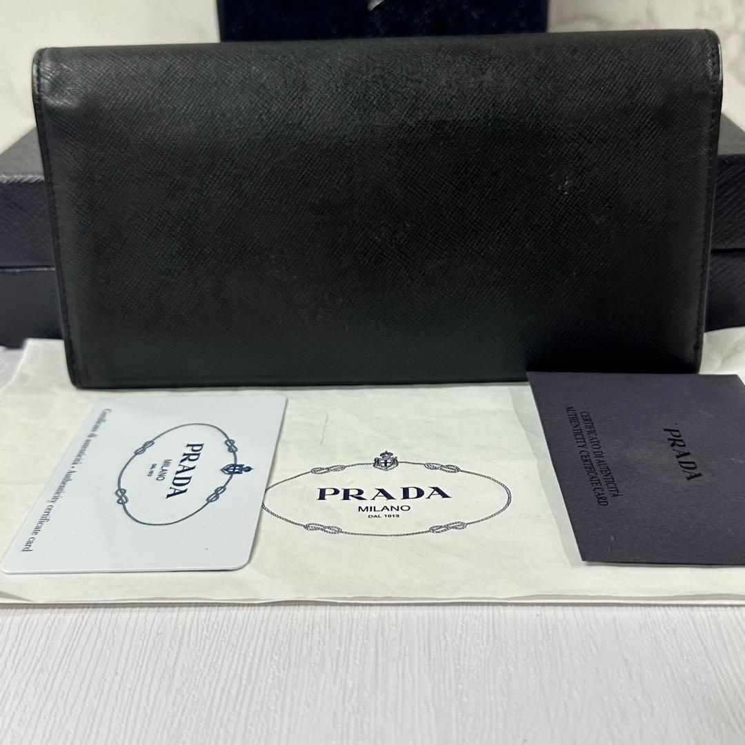 新品同様‼️ プラダ　PRADA 財布　長財布　サフィアーノ　三角ロゴ