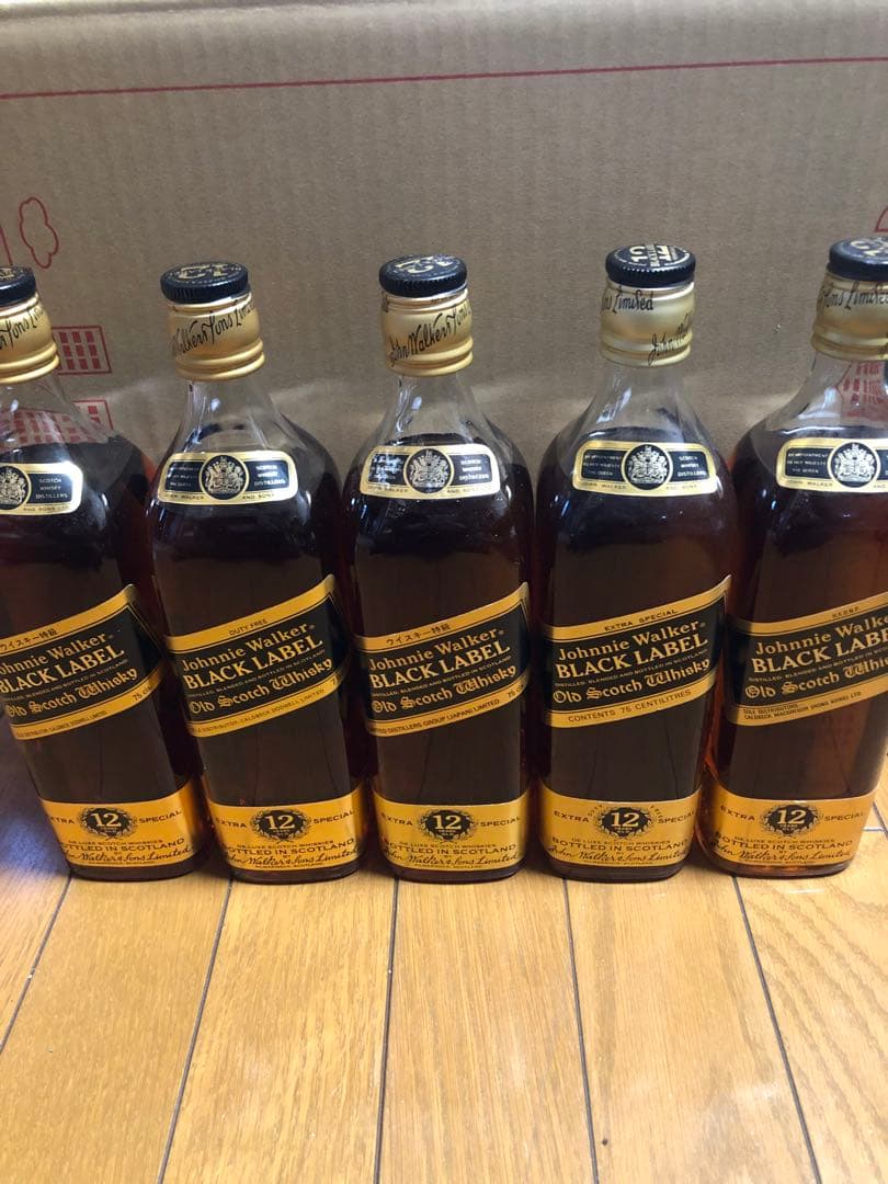 ジョニ黒　黒金キャップ特級表記混ざりジョニーウォーカー5本セット