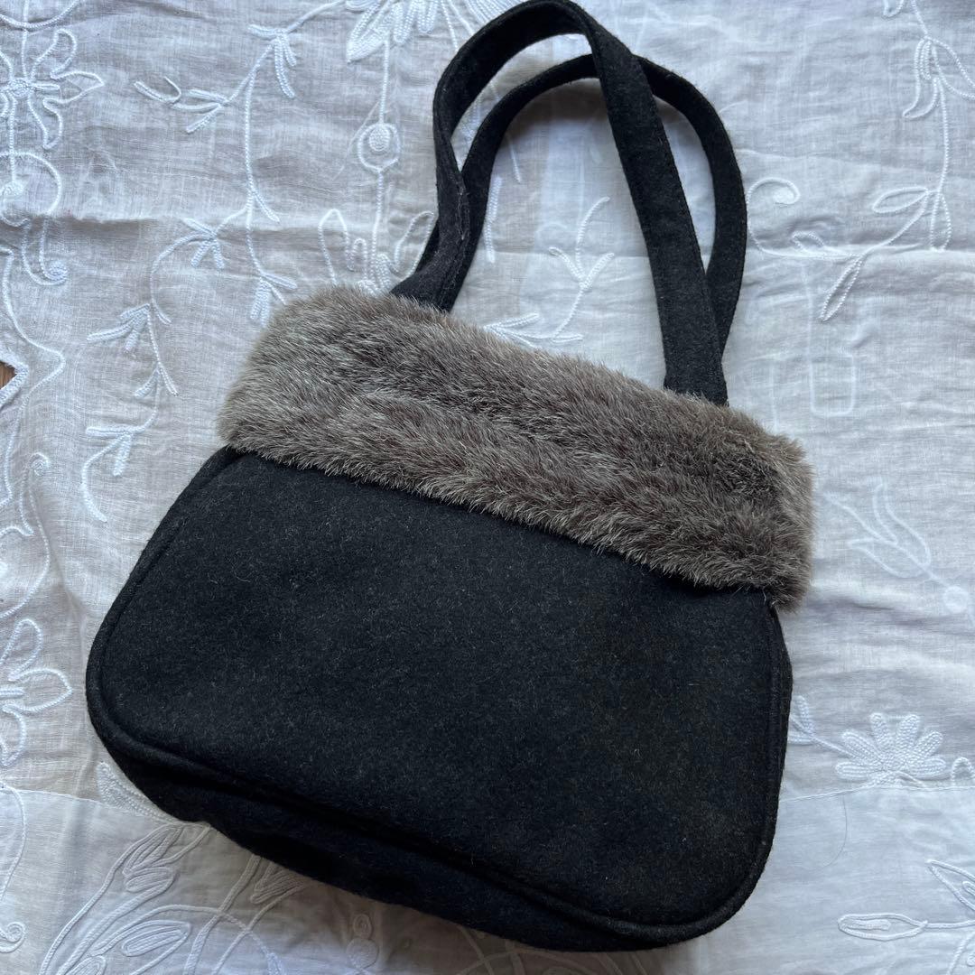 PRADA プラダ フェルト生地 バック　黒　レア