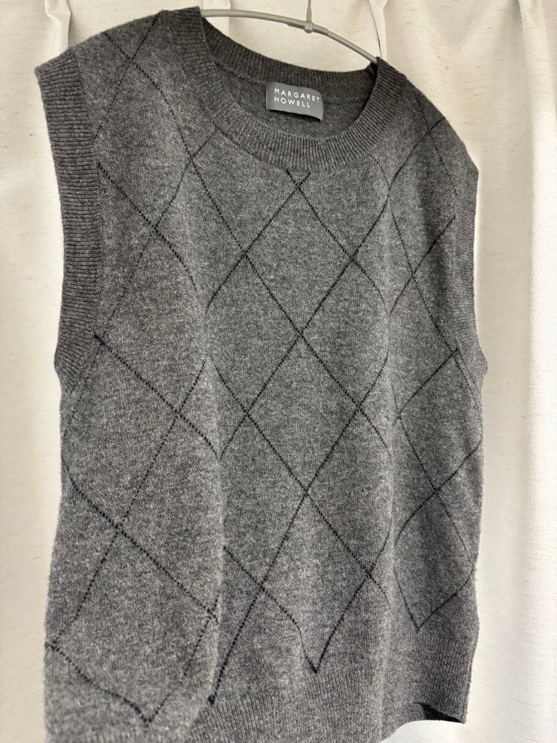 マーガレットハウエル グレー ダイヤモンド柄 ニットベスト